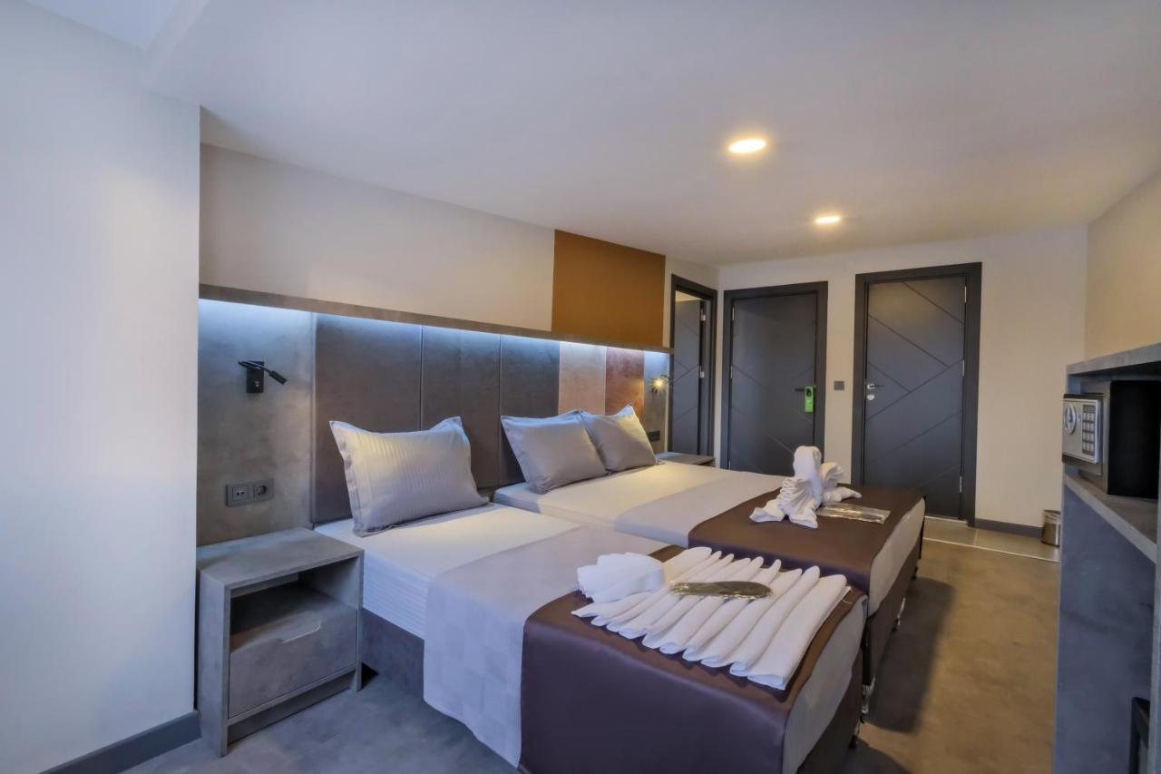 The Queen Hotel อิสตันบูล ภายนอก รูปภาพ