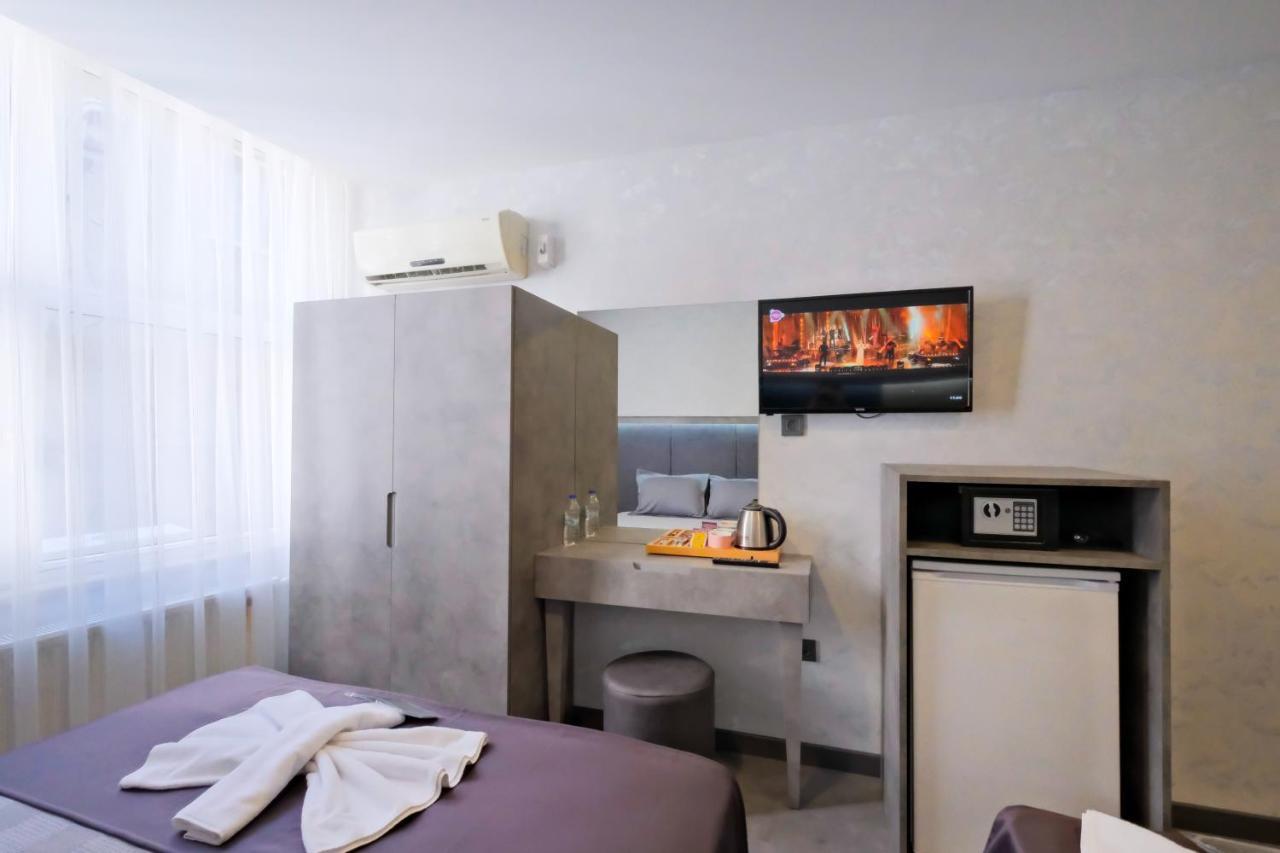 The Queen Hotel อิสตันบูล ภายนอก รูปภาพ